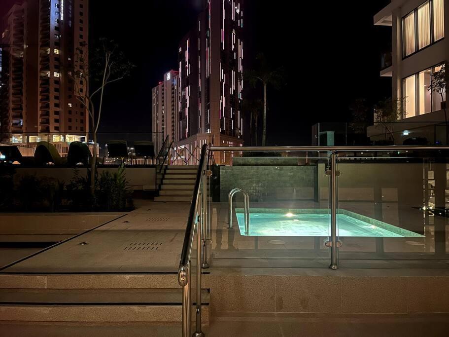 Apartment Luxurious 2 Bdr - Reem Nine - Full Mangroves & Sea Views - - Table Pool - Sauna - Cinema - Big Gym - Calisthenics Abu Dhabi